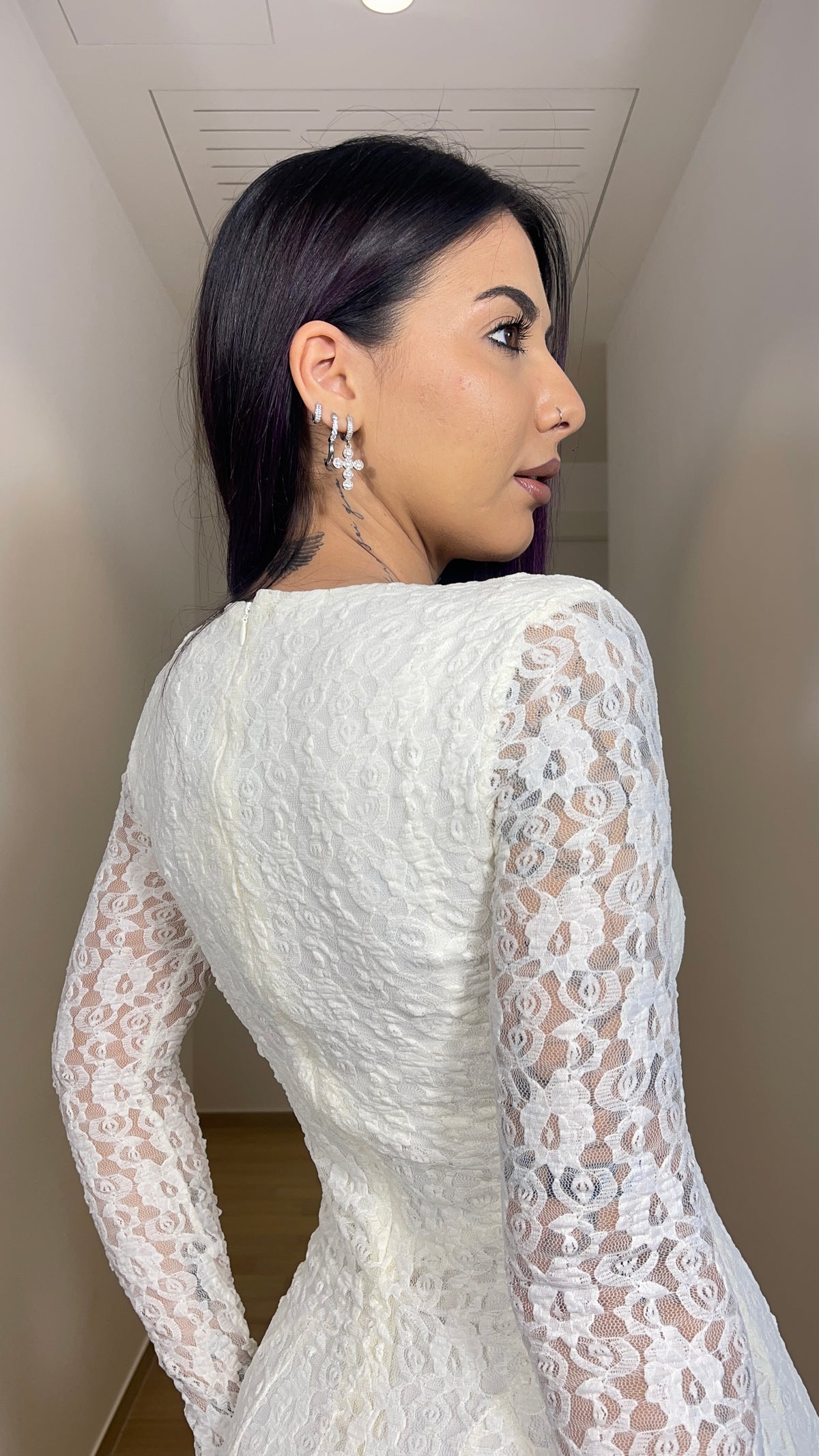 Abito lungo in pizzo beige