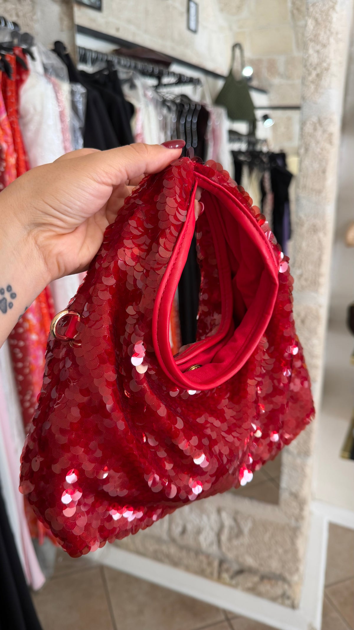 Borsetta rossa in paillettes